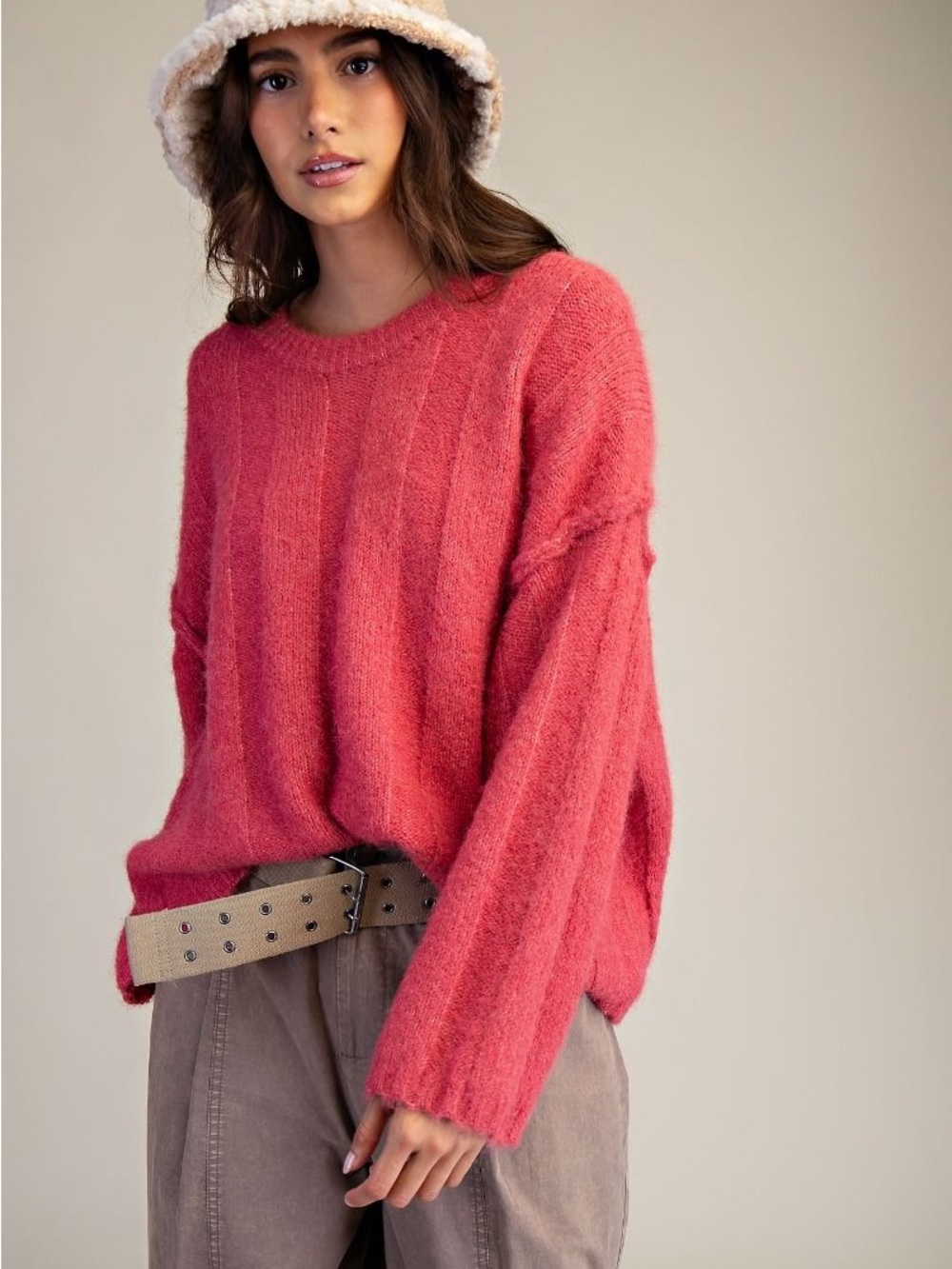 50.Easel OVERSIZED LONG SLEEVE FUZZ KNITTED SWEATER red freesia - Picture 4 of 6